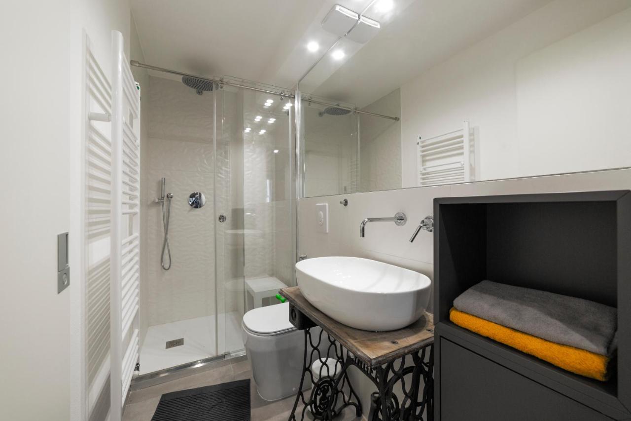 La Pampa New & Fully Refurbished Apt Lejlighed Milano Eksteriør billede